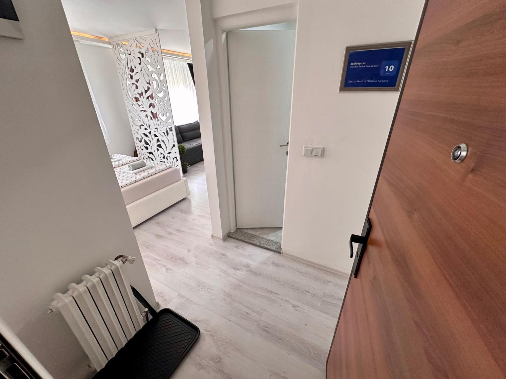 Greylux Heart Of Oldtown Sarajevo Apartment Luaran gambar